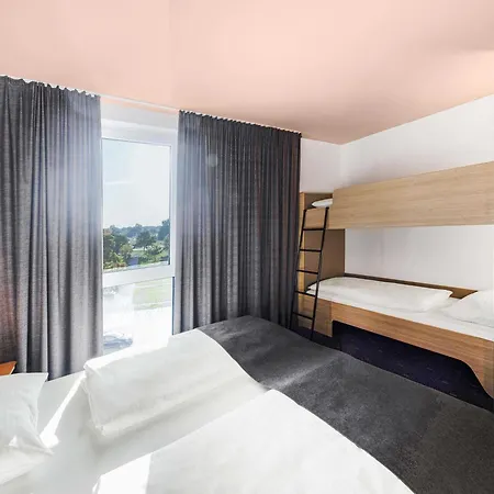 B&B Hotel Dessau Дессау