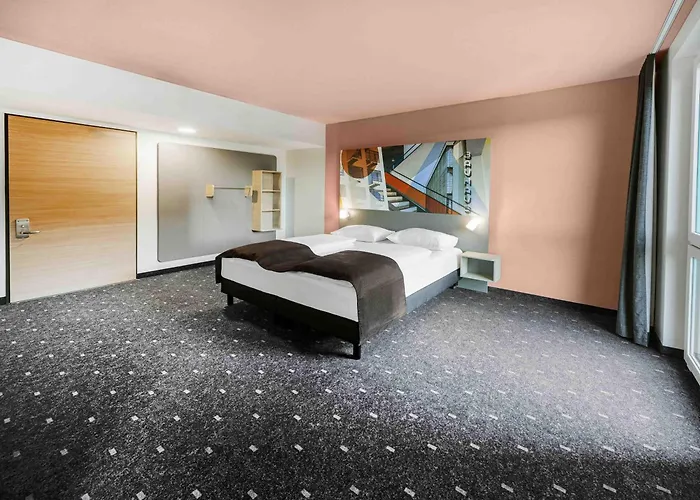 B&B Hotel Dessau Hotell